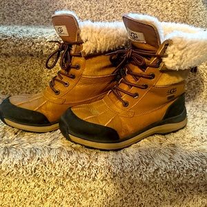 Ugg Adirondack